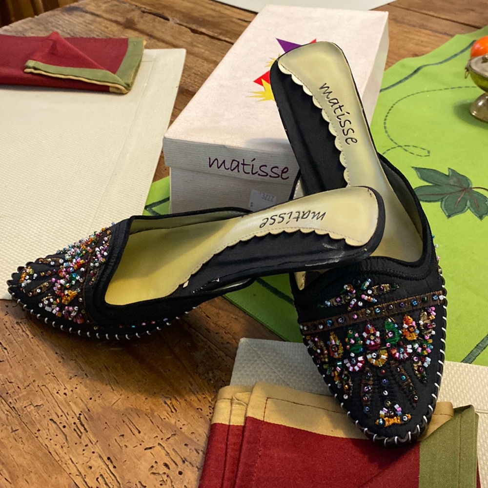 Matisse embroidered slides